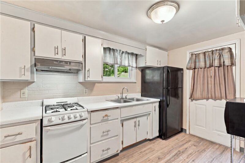 624 Spang Ave — photo 7