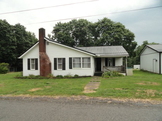 114 Angel AVENUE — photo 1
