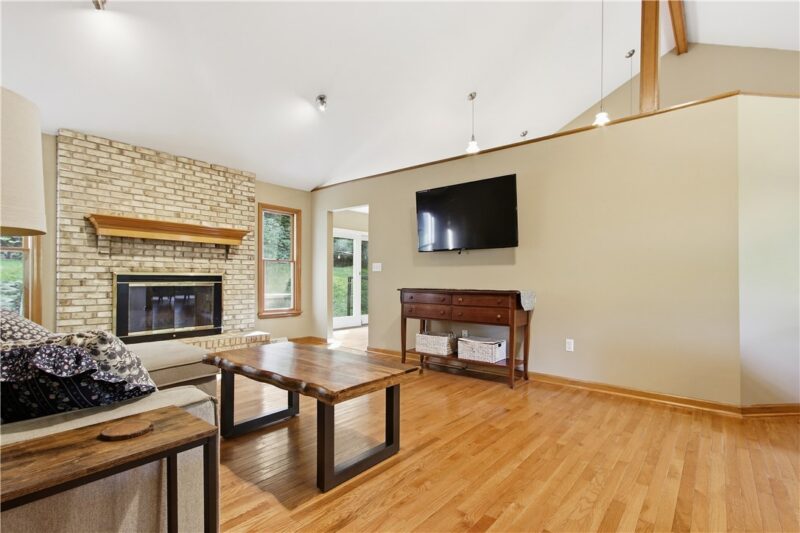 314 Glade Run Rd — photo 3