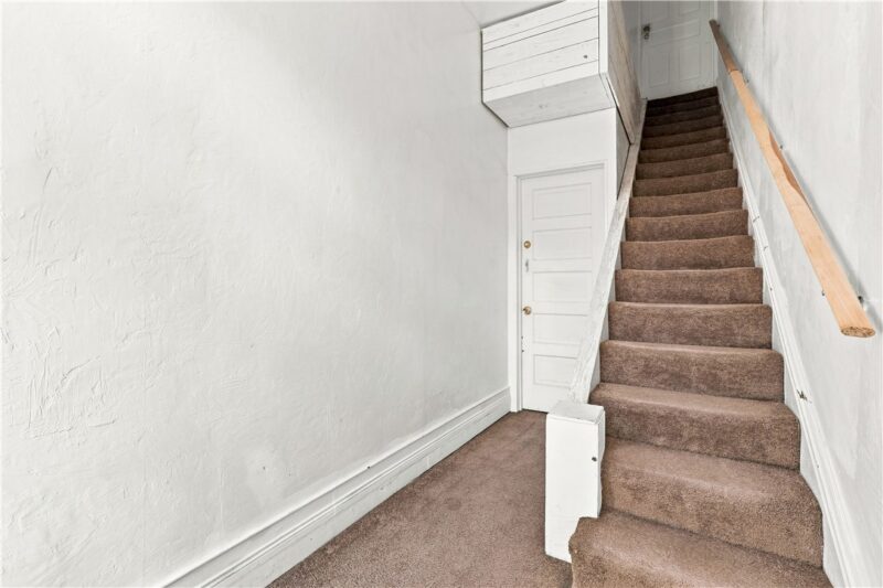 539 S Graham St — photo 4