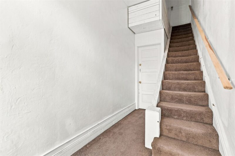 539 S Graham St — photo 4