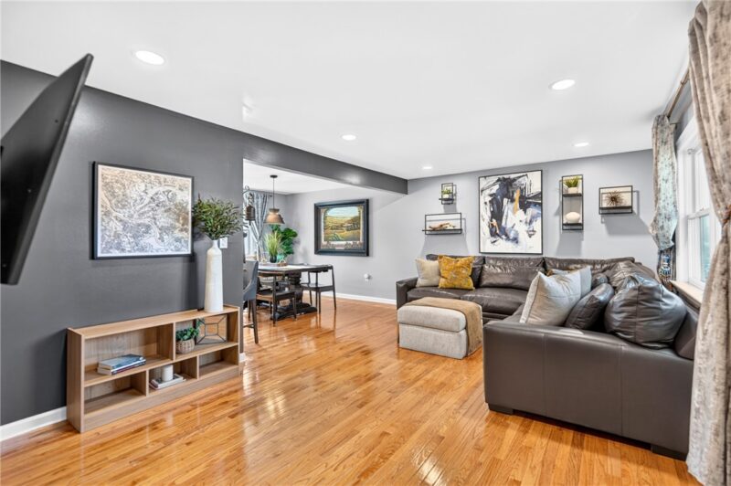 49 Norfolk Drive — photo 4