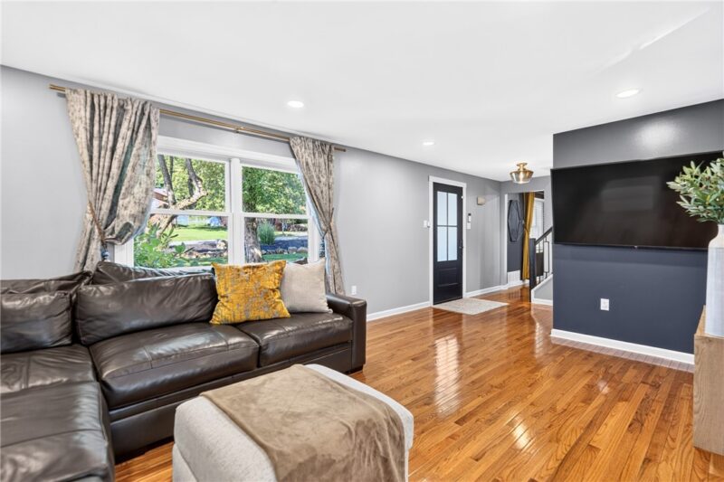 49 Norfolk Drive — photo 7