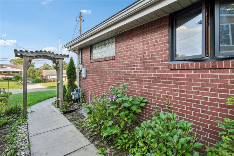 478 Balconade Dr — photo 7