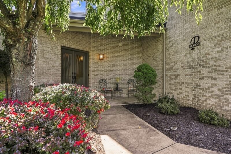 106 Sandlewood Dr — photo 3