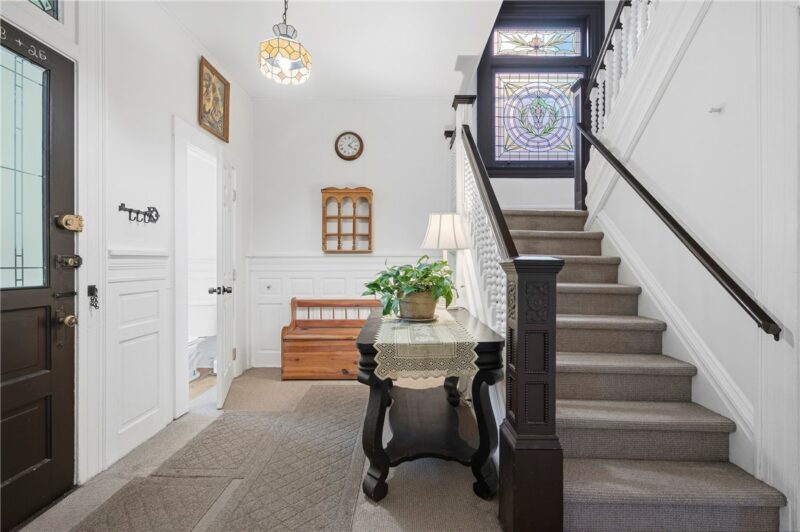 131 S Graham St — photo 4