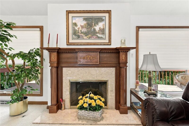 10040 Firethorn Dr. — photo 7