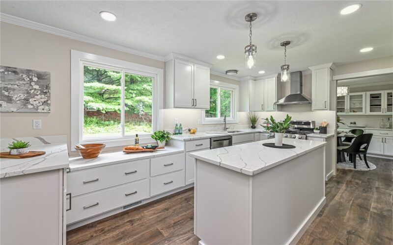 10022 Oakridge Dr — photo 4