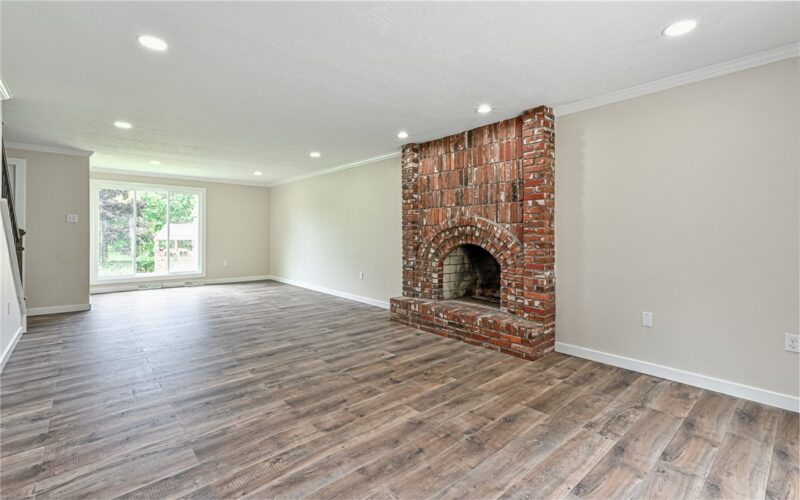 10022 Oakridge Dr — photo 8