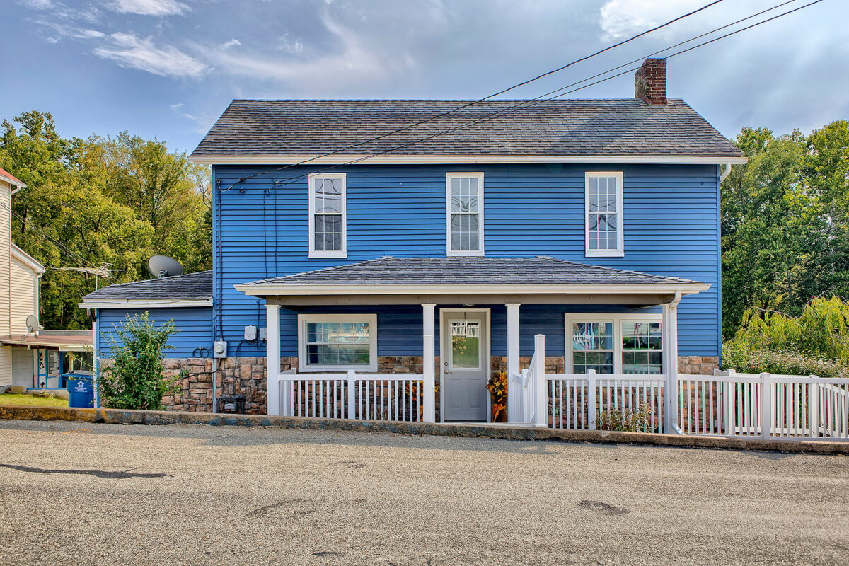 433 Bridge Street — photo 1