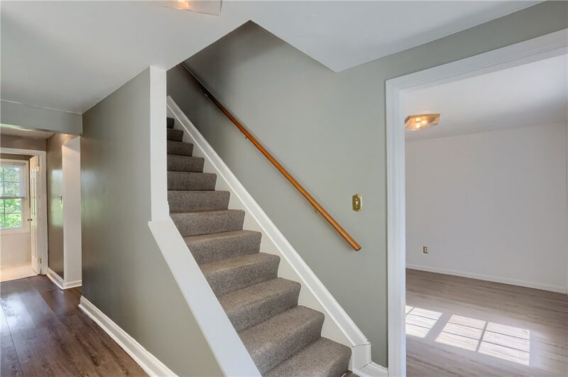 1225 Montclair Drive — photo 4