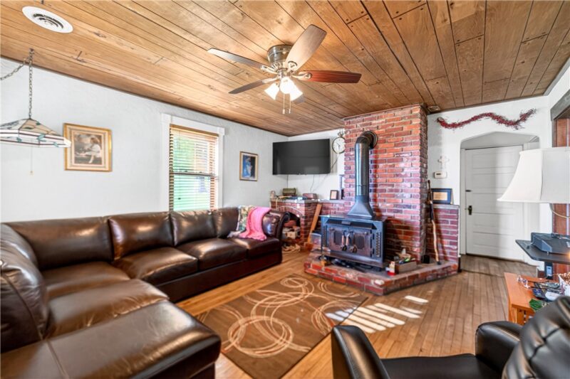 2774 Schwirian Dr — photo 8