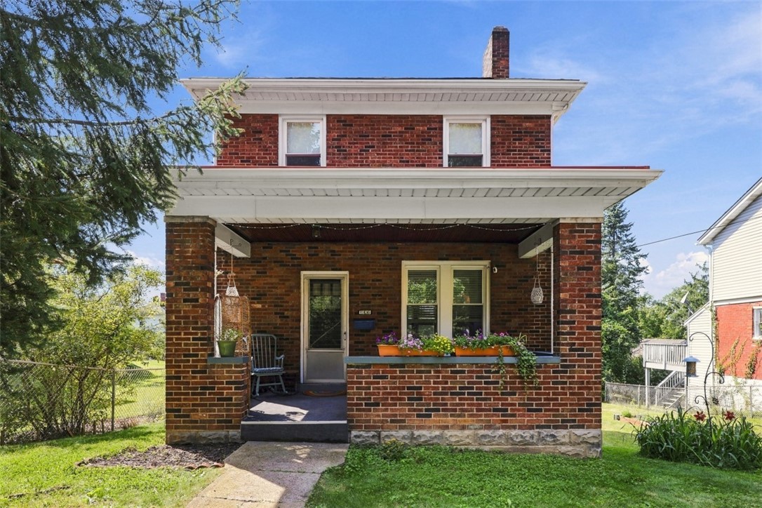 1332 Rutherford Ave — photo 1