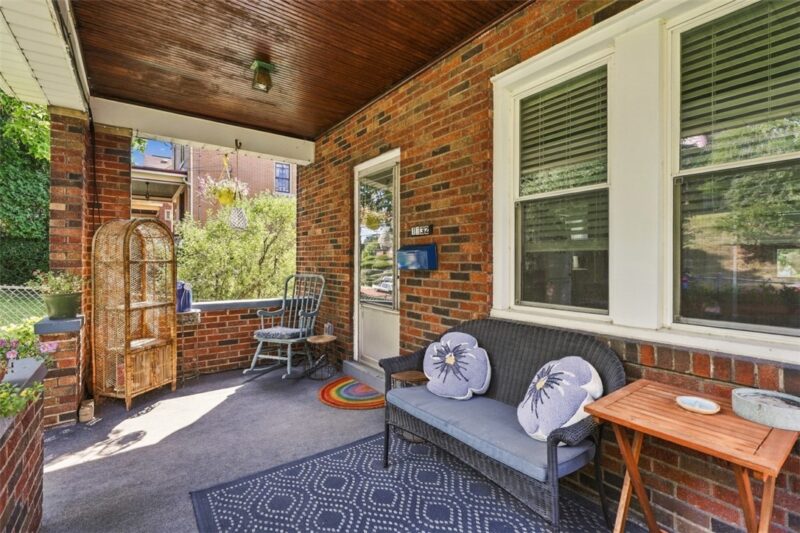 1332 Rutherford Ave — photo 4