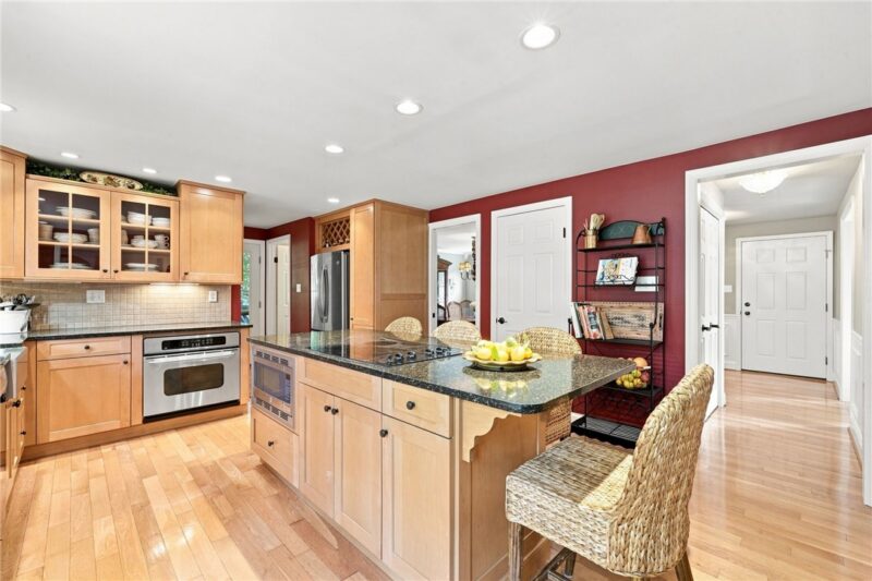 1532 Glenwood Rd — photo 8