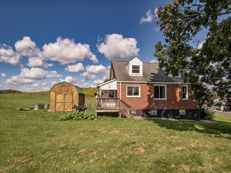 256 Hawthorne Ln — photo 2