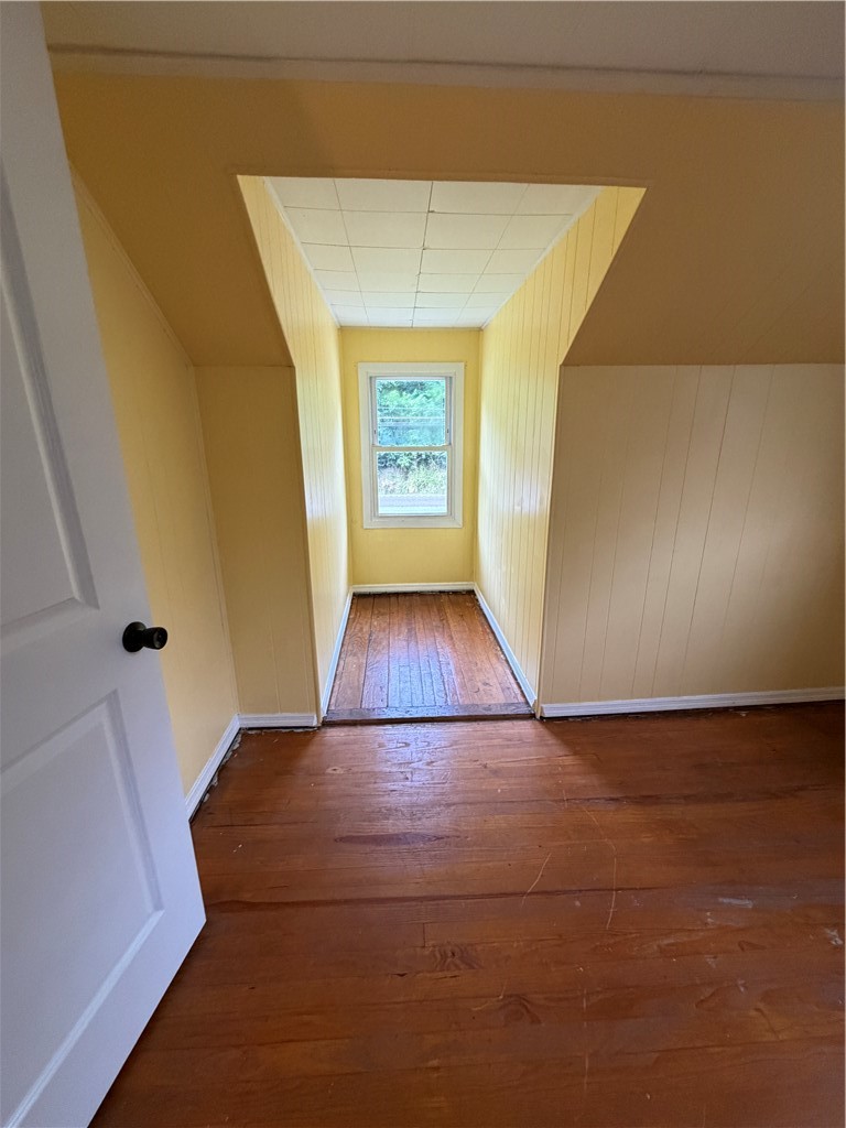 813 New Geneva Rd — photo 8