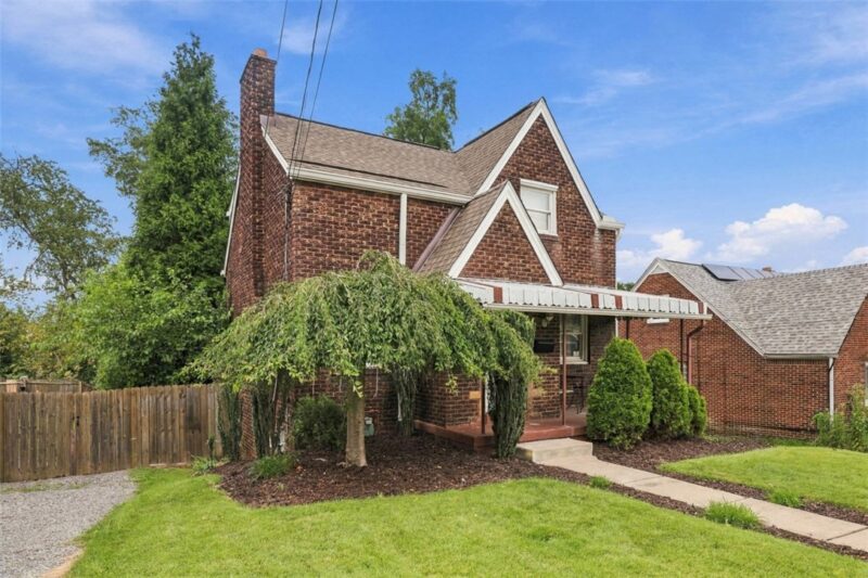 715 Maple St — photo 3