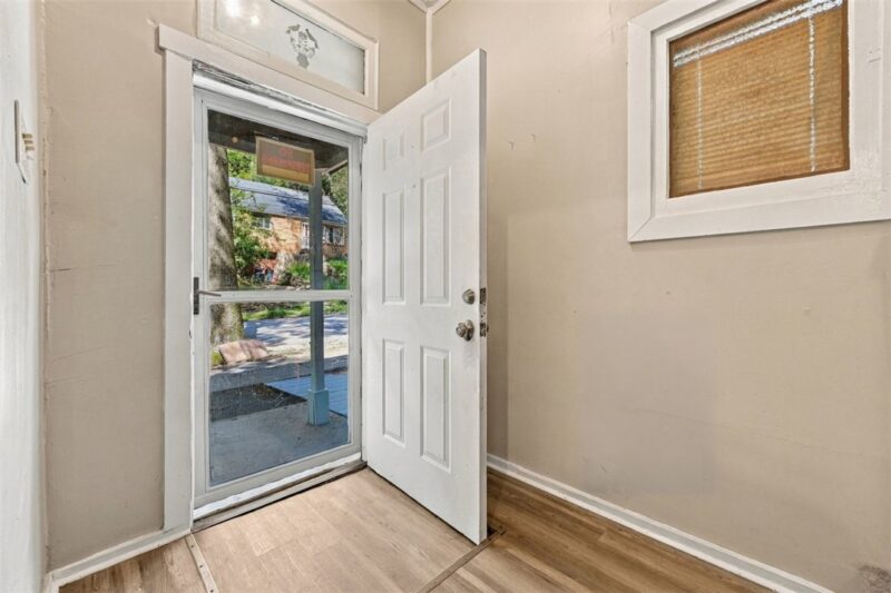 531 Chautauqua St — photo 3