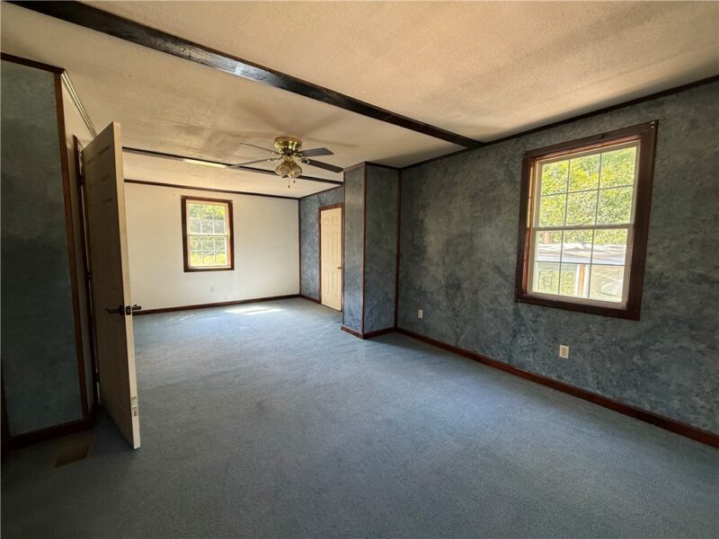 180 Swank Street — photo 8