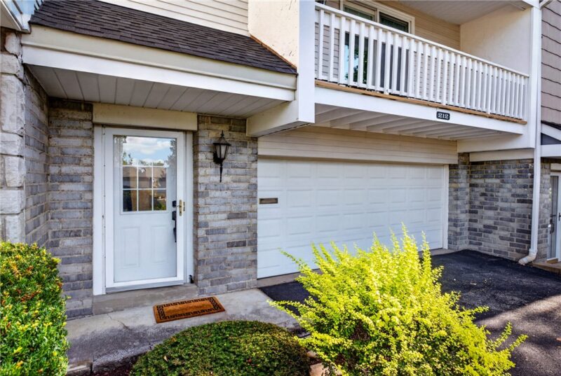 212 Roscommon Pl — photo 2