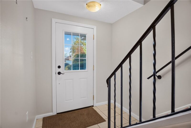 212 Roscommon Pl — photo 5