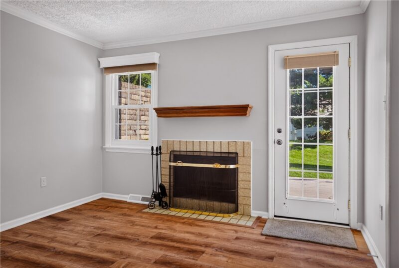 212 Roscommon Pl — photo 8