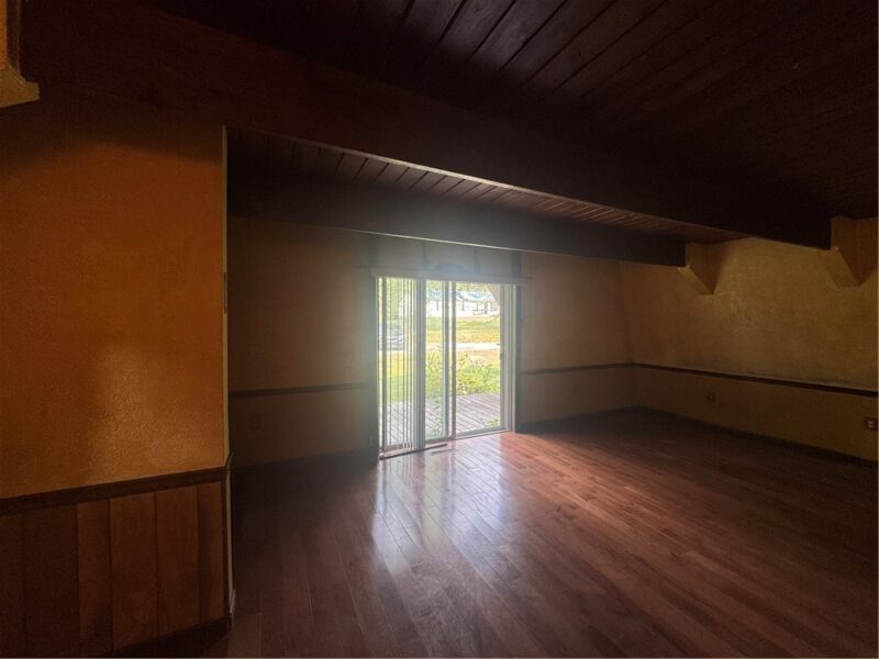 275 Oliver Ave — photo 3