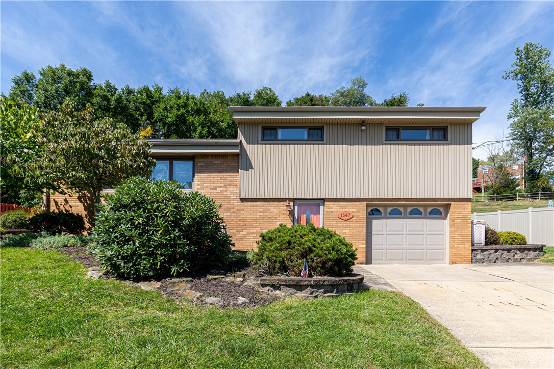 1547 Berryman Ave — photo 1