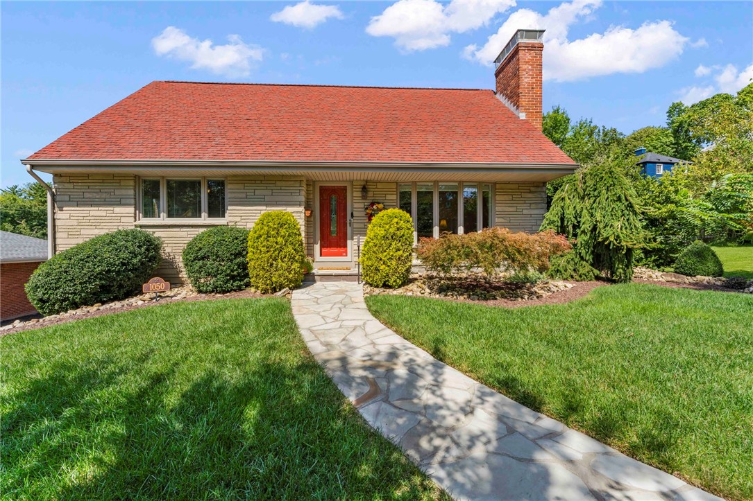 1050 Larchdale Drive — photo 1
