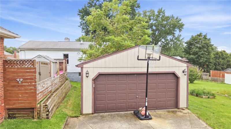 1216 GLENWOOD DRIVE — photo 2