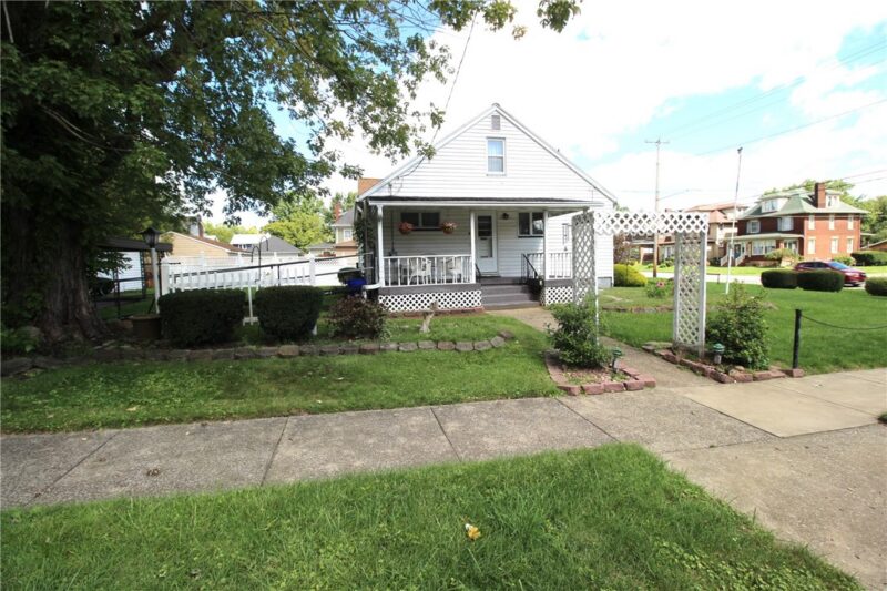 2303 Highland Ave — photo 3