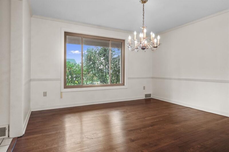 132 PENHURST DRIVE — photo 3