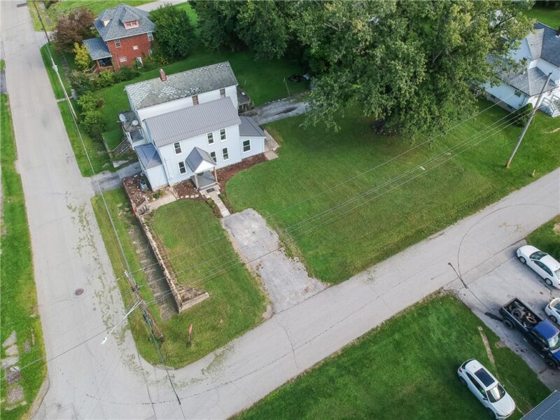 404 Hawthorne St — photo 7