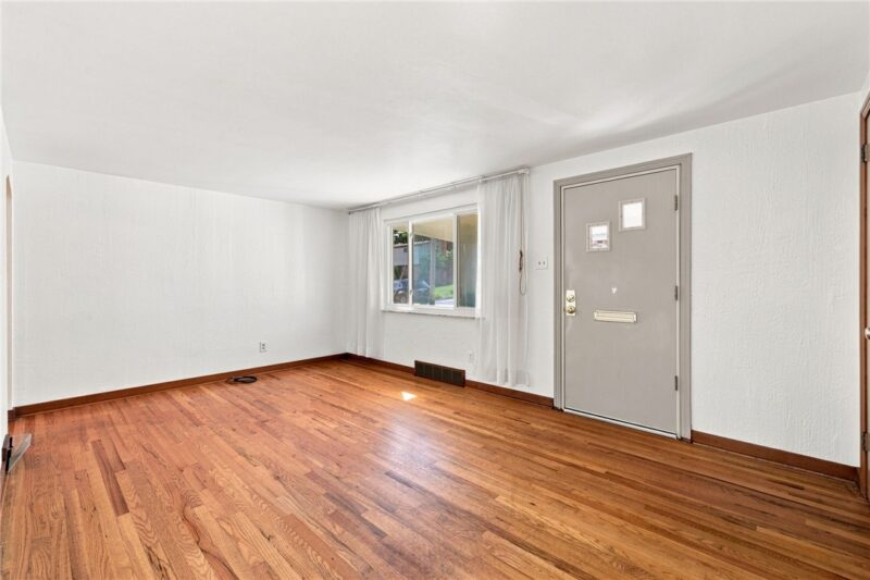 3123 Schieck St — photo 6