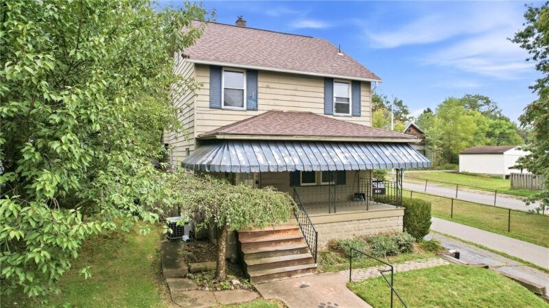 266 Jefferson Ave — photo 3