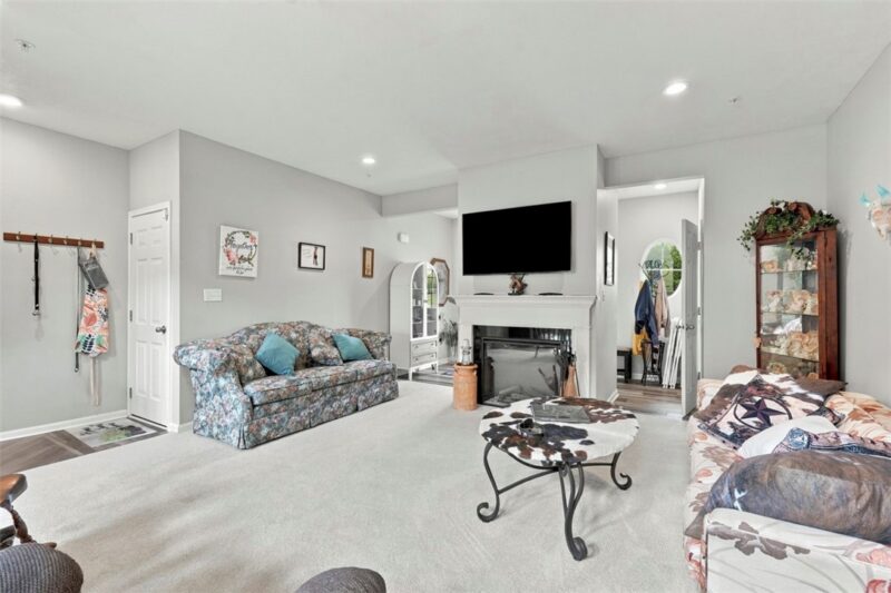 167 Viareggio Way — photo 8