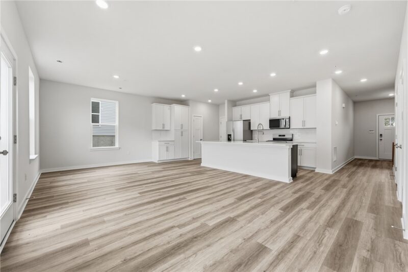1007 Darcy Drive — photo 5