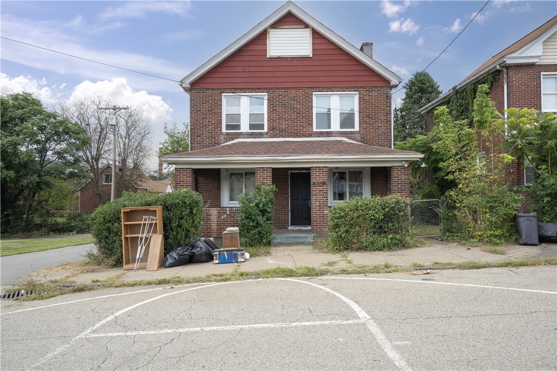 910 Edith St — photo 1