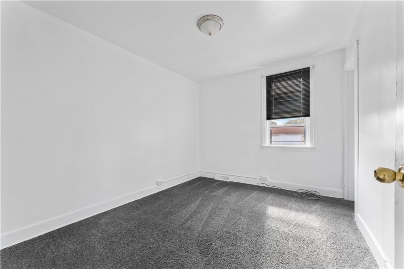 910 Edith St — photo 6