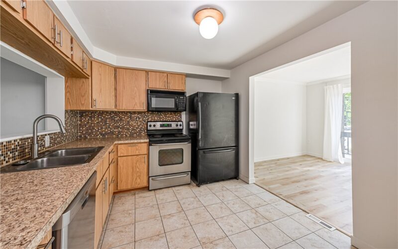 261 Elm Ct — photo 5
