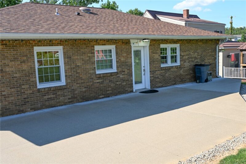 236 California Rd — photo 3