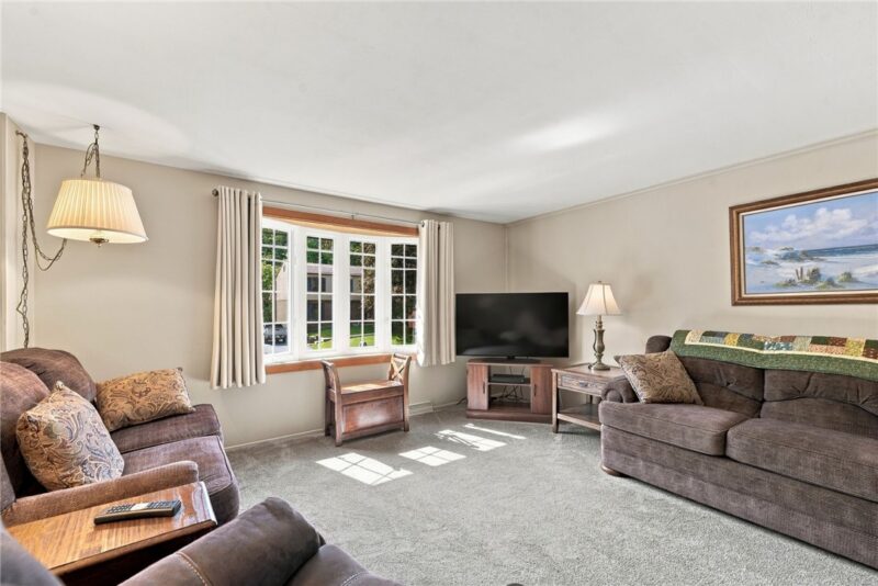711 Pine Valley Drive — photo 8