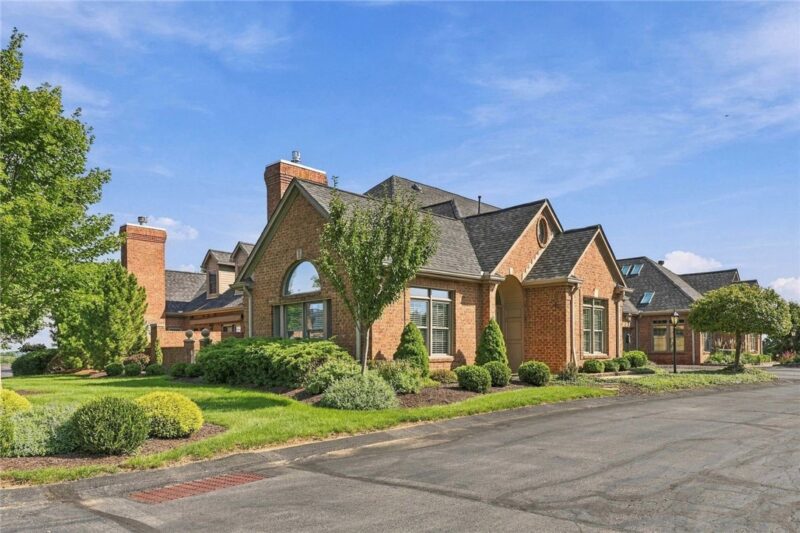 602 Applehill Court — photo 2