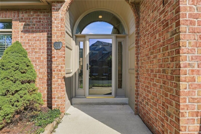 602 Applehill Court — photo 3