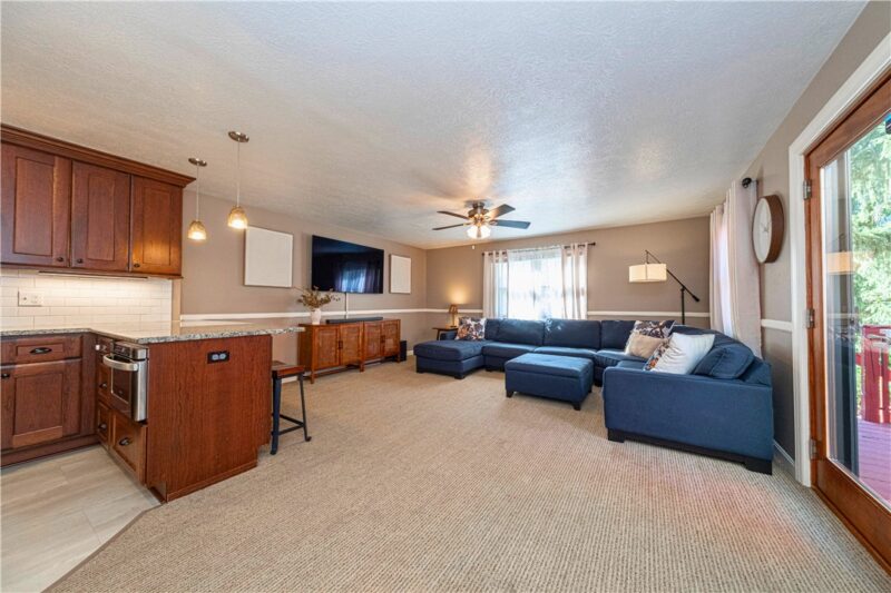 2301 Lambeth Drive — photo 4