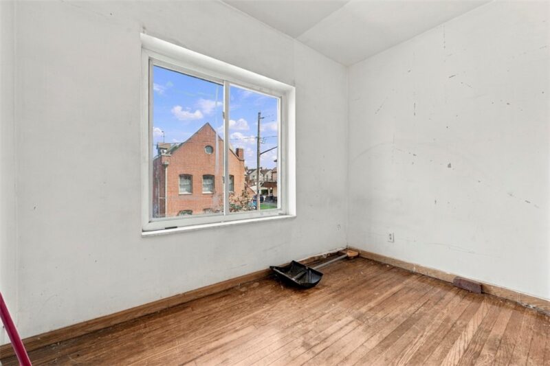 626 Copeland St — photo 3