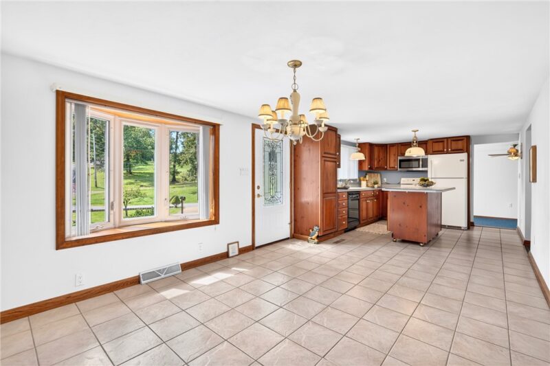 312 Gringo Independence Rd R — photo 3