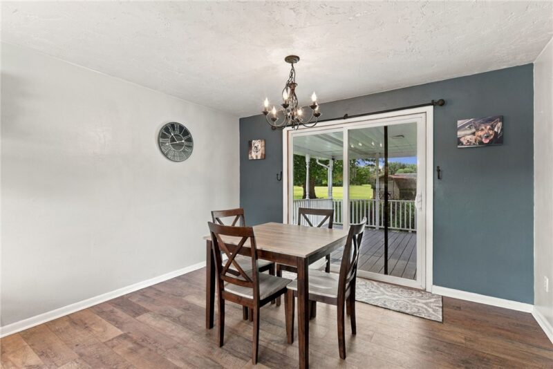 1269 Waverly Dr — photo 4