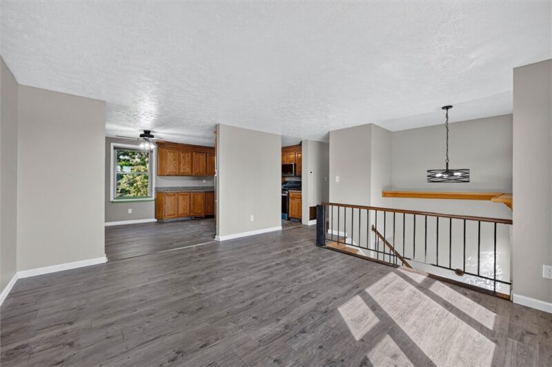 768 Illini Dr — photo 6